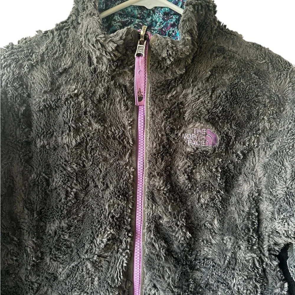 North Face Girls’ Reversible Mossbud Swirl Jacket Large